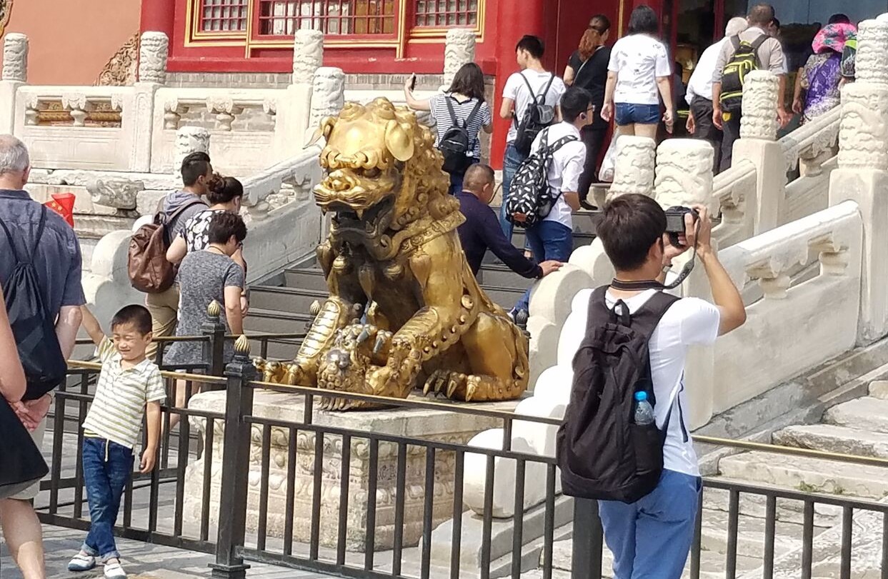 Immersion in a Real Shanghai Attraction